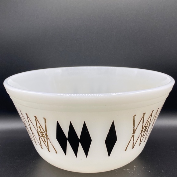 Federal Glass Bowl- white heatproof milk glass, black & gold diamonds MCM VTG'50 - Picture 3 of 6